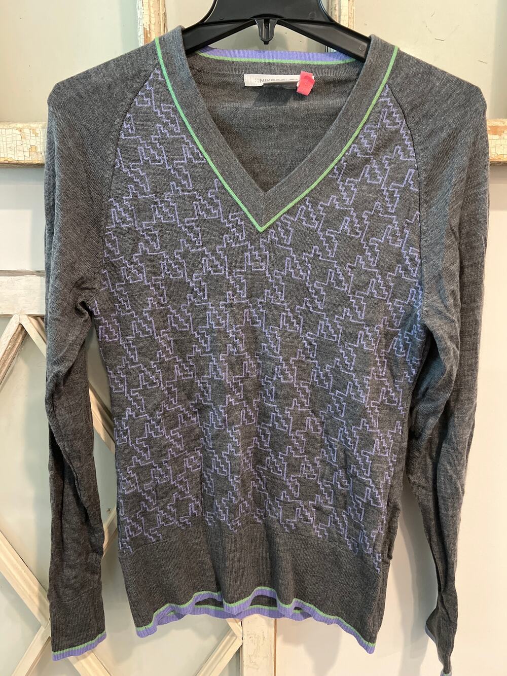Nike Golf size small women’s sweater